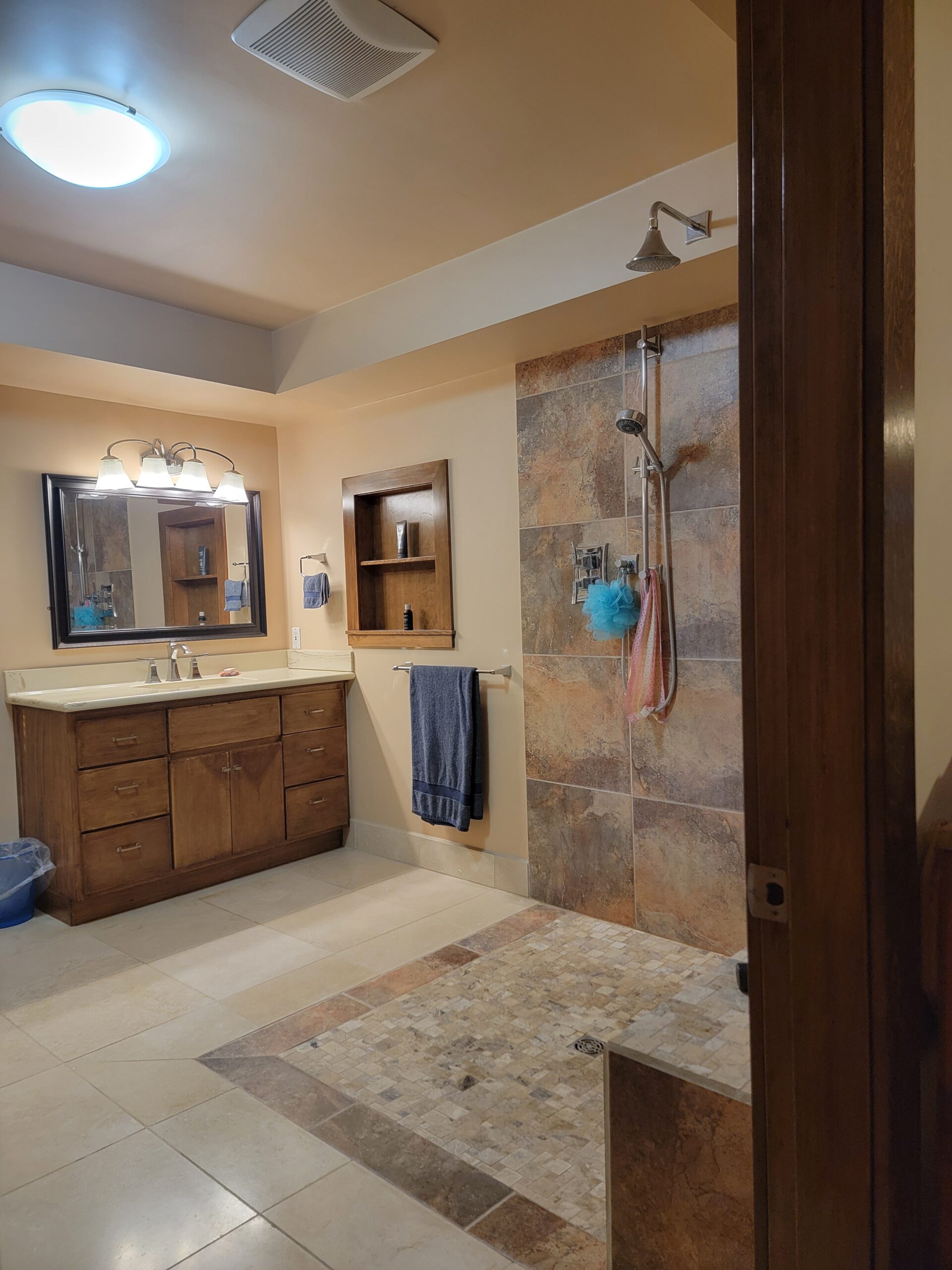 ds bathroom 2